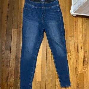 Elastic pull up jeans . Size 14 Old Navy.